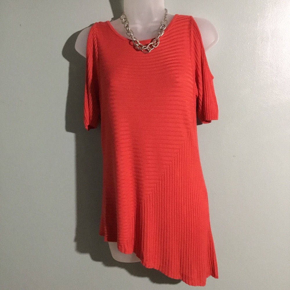 Chico’s cold shoulder asymmetrical sweater - Picture 1 of 5